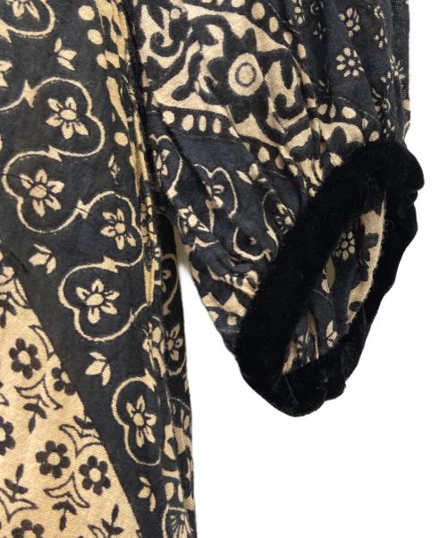 sara mallika（サラマリカ）sara mallika (サラマリカ) 長袖ワンピース ブラック×ベージュ サイズ:FREEの古着・服飾アイテム