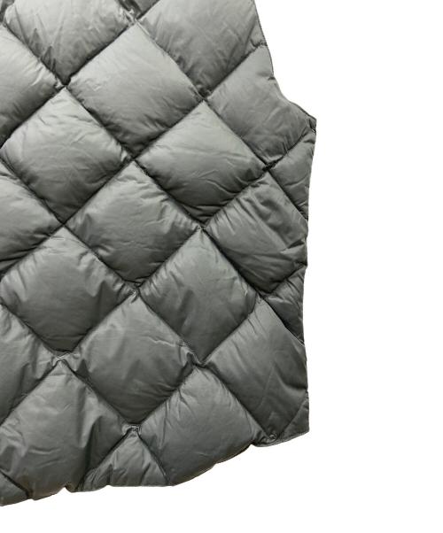 JOURNAL STANDARD（ジャーナルスタンダード）JOURNAL STANDARD (ジャーナルスタンダード) RockyMountainFeatherBed (ロッキーマウンテンフェザーベッド) ダウンベスト グレー サイズ:38の古着・服飾アイテム