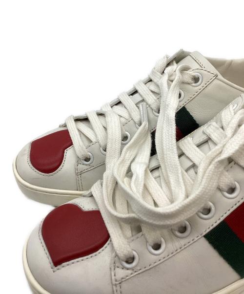 GUCCI（グッチ）GUCCI (グッチ) GUCCI　	Embroidered Heart　ローカットスニーカー ホワイト×グリーン サイズ:SIZE 35の古着・服飾アイテム