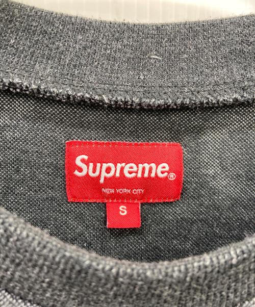 SUPREME（シュプリーム）Supreme (シュプリーム) ジャガードロゴクルーネック グレー×ブラック サイズ:Sの古着・服飾アイテム
