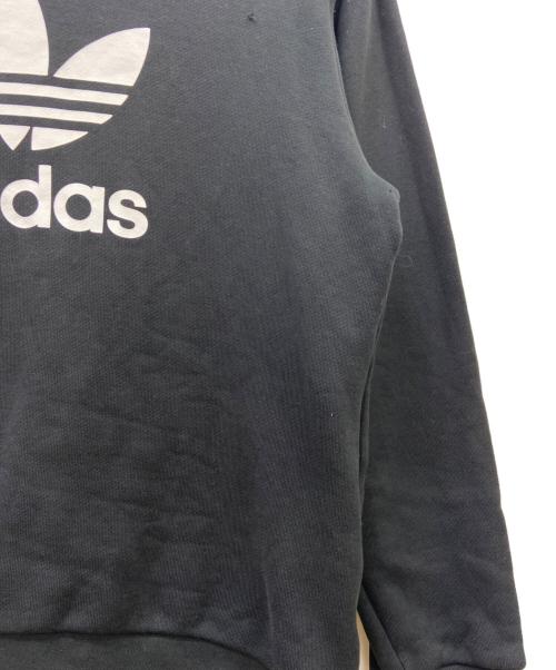 adidas（アディダス）adidas (アディダス) スウェット ホワイト×ブラック サイズ:Oの古着・服飾アイテム