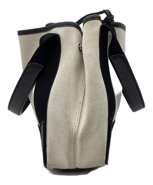 BALENCIAGA（バレンシアガ）BALENCIAGA (バレンシアガ) BALENCIAGA　カバスXS　トートバッグ アイボリー×ブラックの古着・服飾アイテム