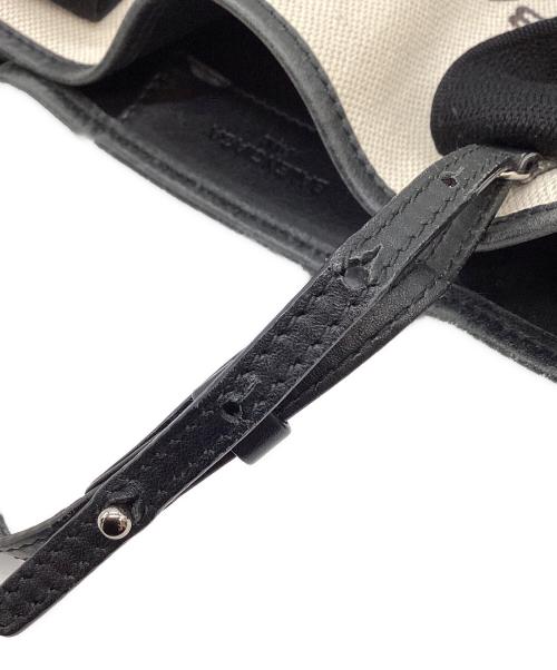 BALENCIAGA（バレンシアガ）BALENCIAGA (バレンシアガ) BALENCIAGA　カバスXS　トートバッグ アイボリー×ブラックの古着・服飾アイテム