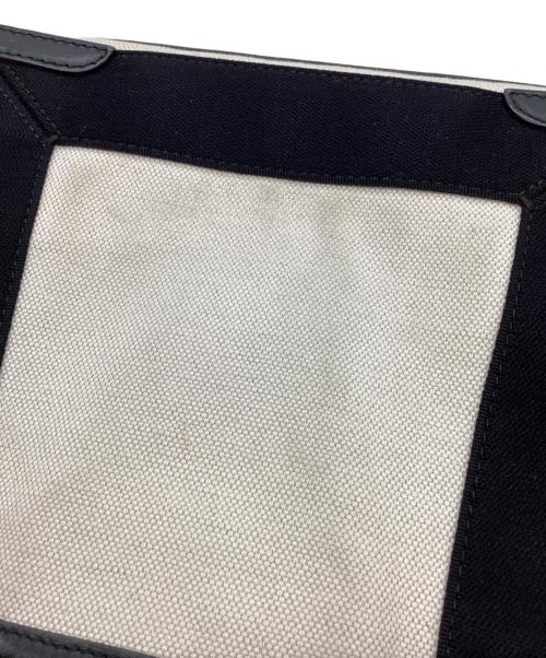 BALENCIAGA（バレンシアガ）BALENCIAGA (バレンシアガ) BALENCIAGA　カバスXS　トートバッグ アイボリー×ブラックの古着・服飾アイテム