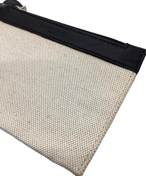 BALENCIAGA（バレンシアガ）BALENCIAGA (バレンシアガ) BALENCIAGA　カバスXS　トートバッグ アイボリー×ブラックの古着・服飾アイテム