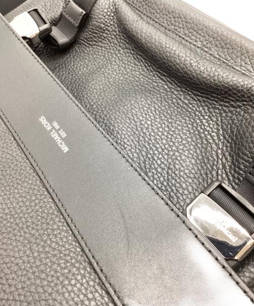 MICHAEL KORS（マイケル・コース）MICHAEL KORS (マイケル・コース) MICHAEL KORS　メッセンジャーバッグの古着・服飾アイテム