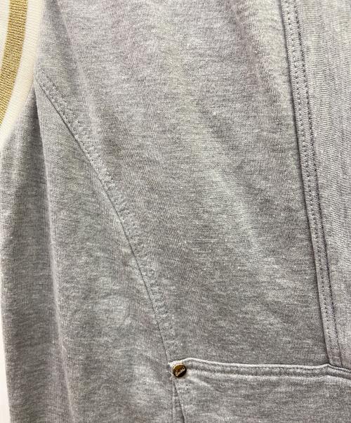 GUCCI（グッチ）GUCCI (グッチ) フードベスト グレー サイズ:Ｓの古着・服飾アイテム