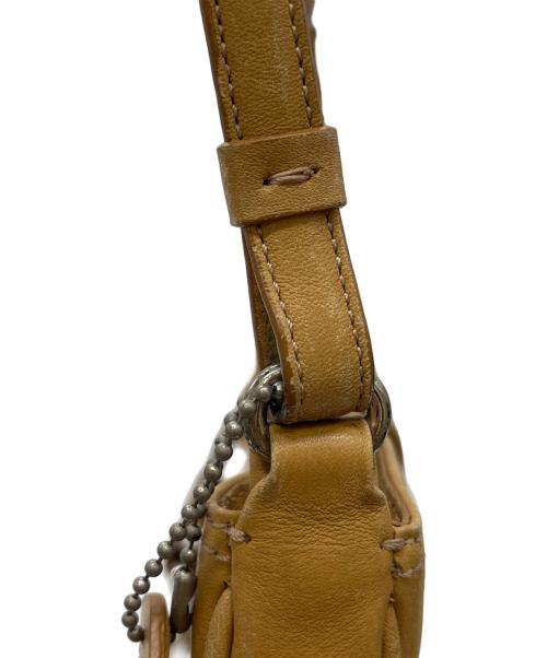 COACH（コーチ）COACH (コーチ) COACH　OLD COACH　ショルダーバッグ ベージュの古着・服飾アイテム