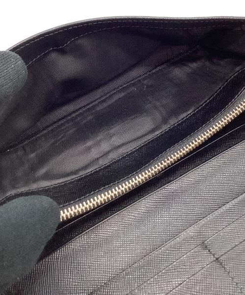 PRADA（プラダ）PRADA (プラダ) 2つ折りロングウォレット ブラックの古着・服飾アイテム