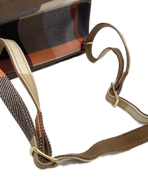 BLUE LABEL CRESTBRIDGE（ブルーレーベルクレストブリッジ）BLUE LABEL CRESTBRIDGE (ブルーレーベルクレストブリッジ) BLUE LABEL CRESTBRIDGE　リュックの古着・服飾アイテム