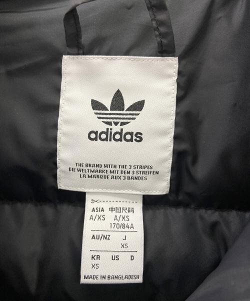 adidas Originals（アディダスオリジナル）adidas originals (アディダスオリジナル) パデッド スタンドカラー パファーベスト ブラック×ホワイト サイズ:XSの古着・服飾アイテム