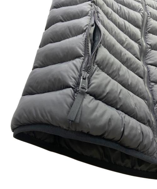 adidas Originals（アディダスオリジナル）adidas originals (アディダスオリジナル) パデッド スタンドカラー パファーベスト ブラック×ホワイト サイズ:XSの古着・服飾アイテム