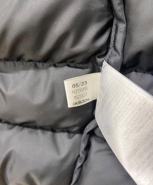 adidas Originals（アディダスオリジナル）adidas originals (アディダスオリジナル) パデッド スタンドカラー パファーベスト ブラック×ホワイト サイズ:XSの古着・服飾アイテム