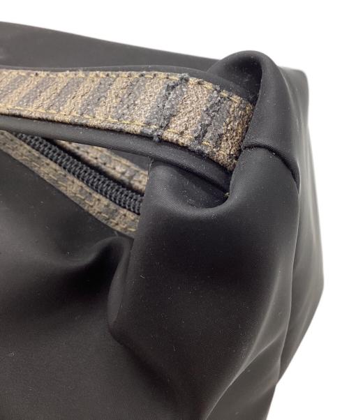 FENDI（フェンディ）FENDI (フェンディ) FENDI　ペカン　バニティバッグ ブラック×オリーブの古着・服飾アイテム