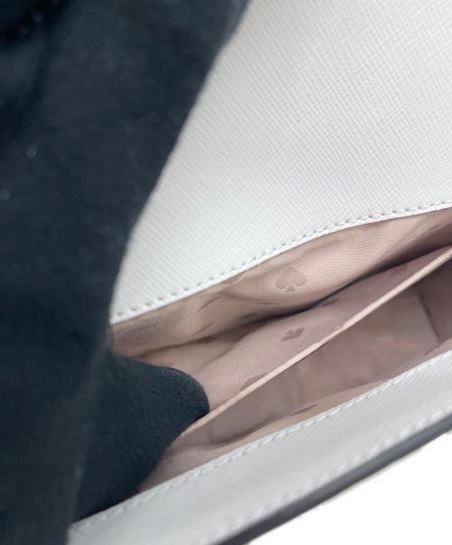 Kate Spade（ケイトスペード）Kate Spade (ケイトスペード) ショルダーバッグ ベージュ×ホワイトの古着・服飾アイテム