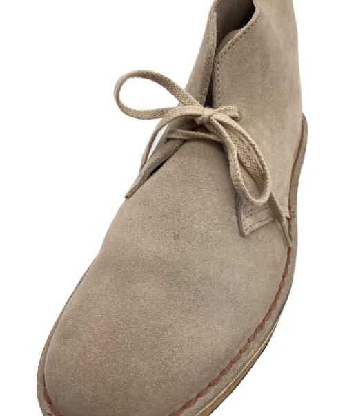 CLARKS（クラークス）CLARKS (クラークス) チャッカーブーツ ベージュ サイズ:27cmの古着・服飾アイテム