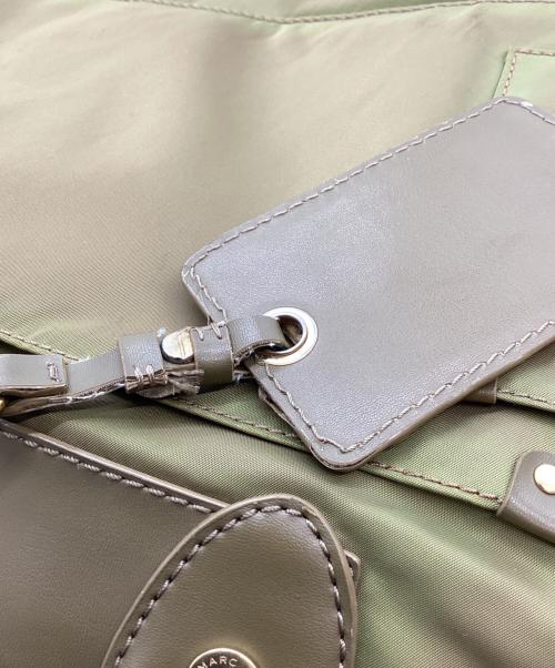 Marc by Marc Jacobs（マークバイマークジェイコブス）Marc by Marc Jacobs (マークバイマークジェイコブス) Marc by Marc Jacobs　ハンドバッグ カーキの古着・服飾アイテム
