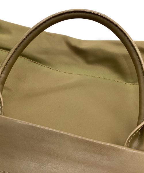 Marc by Marc Jacobs（マークバイマークジェイコブス）Marc by Marc Jacobs (マークバイマークジェイコブス) Marc by Marc Jacobs　ハンドバッグ カーキの古着・服飾アイテム