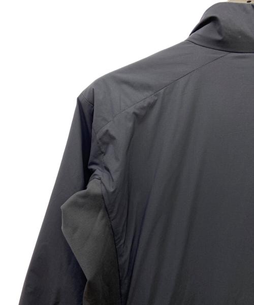 ARC'TERYX（アークテリクス）ARC'TERYX (アークテリクス) ATOM JACKET ブラック サイズ:XSの古着・服飾アイテム