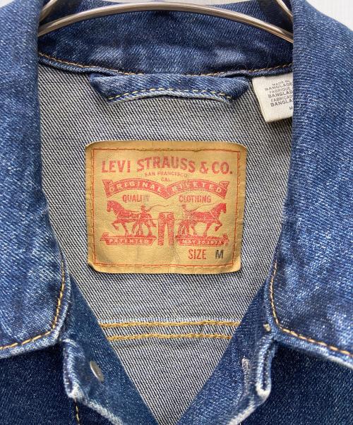 LEVI'S（リーバイス）LEVI'S (リーバイス) デニムトラッカージャケット インディゴ サイズ:Mの古着・服飾アイテム