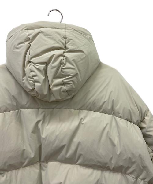 adidas（アディダス）adidas (アディダス) ダウンジャケット アイボリー サイズ:Sの古着・服飾アイテム