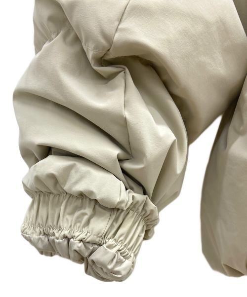 adidas（アディダス）adidas (アディダス) ダウンジャケット アイボリー サイズ:Sの古着・服飾アイテム