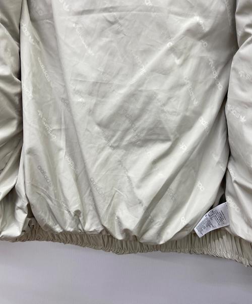 adidas（アディダス）adidas (アディダス) ダウンジャケット アイボリー サイズ:Sの古着・服飾アイテム