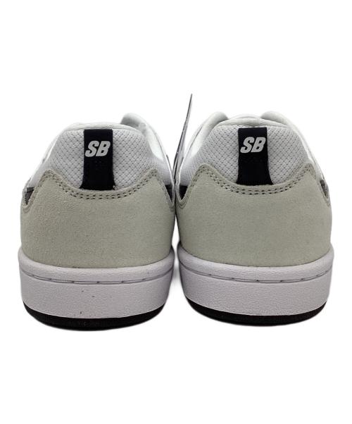 NIKE（ナイキ）NIKE (ナイキ) NIKE　ローカットスニーカー ホワイト サイズ:24.5ｃｍの古着・服飾アイテム