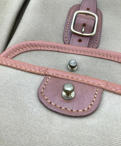 brady（ブレディ）Brady (ブレディ) ショルダーバッグ ベージュの古着・服飾アイテム