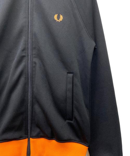 FRED PERRY（フレッドペリー）FRED PERRY (フレッドペリー) トラックジャケット ブラック×オレンジ サイズ:XSの古着・服飾アイテム