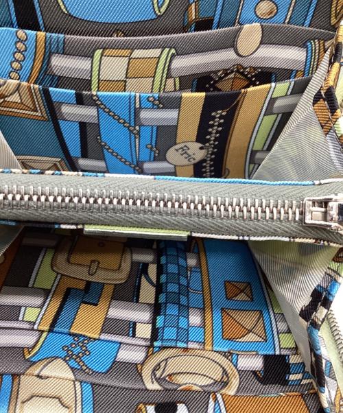 HERMES（エルメス）HERMES (エルメス) HERMES　シルクインコンパクト ヴェールフィズの古着・服飾アイテム