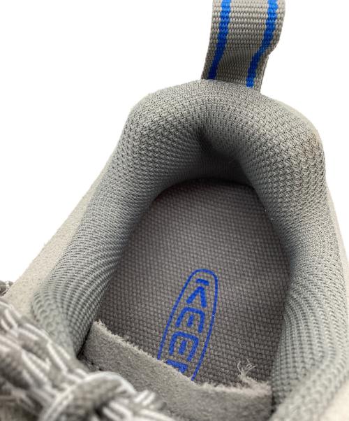 KEEN（キーン）KEEN (キーン) KEEN　JASPER　スニーカー グレーバイオレット×ブリリアントブルー サイズ:26.5ｃｍの古着・服飾アイテム