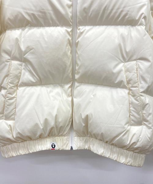 Aape BY A BATHING APE（エーエイプ バイ アベイシングエイプ）AAPE BY A BATHING APE (エーエイプ バイ アベイシングエイプ) ダウンジャケット アイボリー サイズ:Mの古着・服飾アイテム