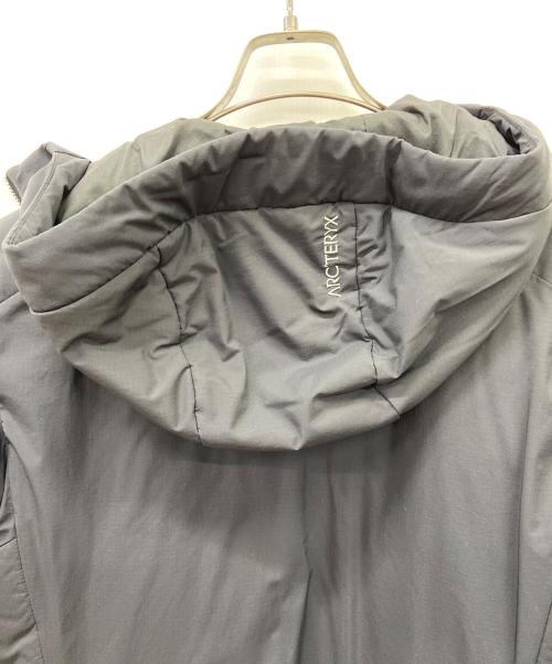 ARC'TERYX（アークテリクス）ARC'TERYX (アークテリクス) ATOM HEAVYWEIGHT HOODY ブラック サイズ:XSの古着・服飾アイテム