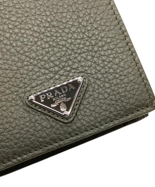 PRADA（プラダ）PRADA (プラダ) PRADA　2つ折り財布 オリーブの古着・服飾アイテム