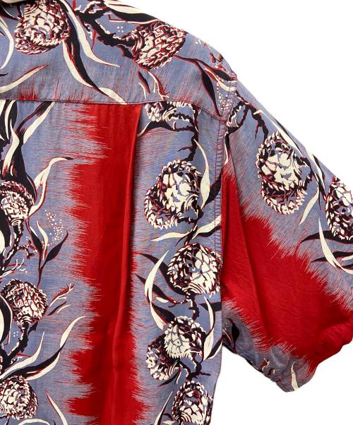 WIND AND SEA（ウィンダンシー）WIND AND SEA (ウィンダンシー) Sun Surf (サンサーフ) アロハシャツ グレー×レッド サイズ:Sの古着・服飾アイテム