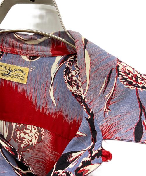 WIND AND SEA（ウィンダンシー）WIND AND SEA (ウィンダンシー) Sun Surf (サンサーフ) アロハシャツ グレー×レッド サイズ:Sの古着・服飾アイテム