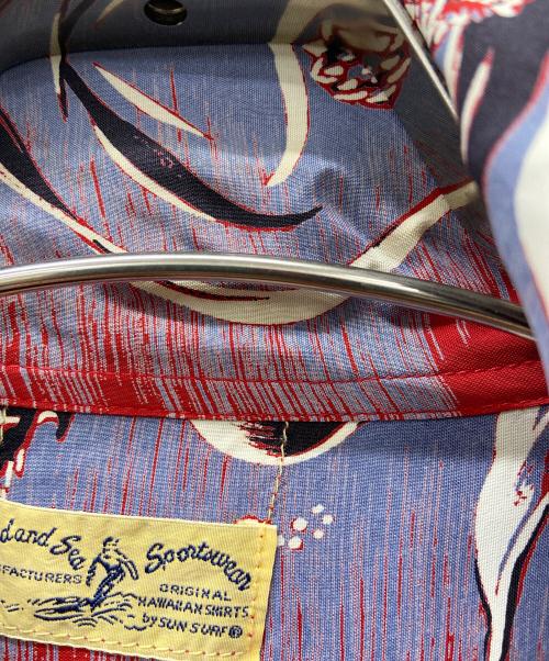 WIND AND SEA（ウィンダンシー）WIND AND SEA (ウィンダンシー) Sun Surf (サンサーフ) アロハシャツ グレー×レッド サイズ:Sの古着・服飾アイテム