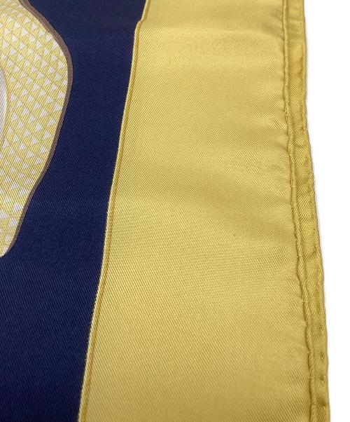 Salvatore Ferragamo（サルヴァトーレ フェラガモ）Salvatore Ferragamo (サルヴァトーレ フェラガモ) Salvatore Ferragamo　パンプス　大判シルクスカーフ イエロー×ネイビーの古着・服飾アイテム