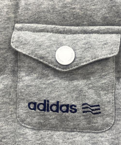 adidas（アディダス）adidas (アディダス) TaylorMade (テーラーメイド) ダウンベスト ライトグレー サイズ:不明の古着・服飾アイテム