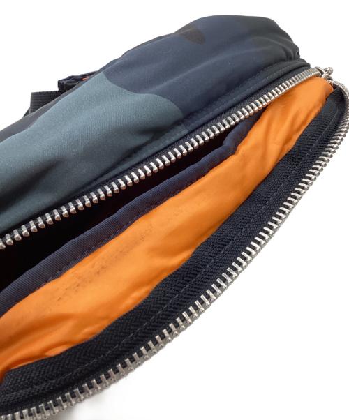 PORTER（ポーター）PORTER (ポーター) PORTER　タンカー　30th ANNIVERSARY MODEL　ウエストバッグ ネイビー×ブラックの古着・服飾アイテム