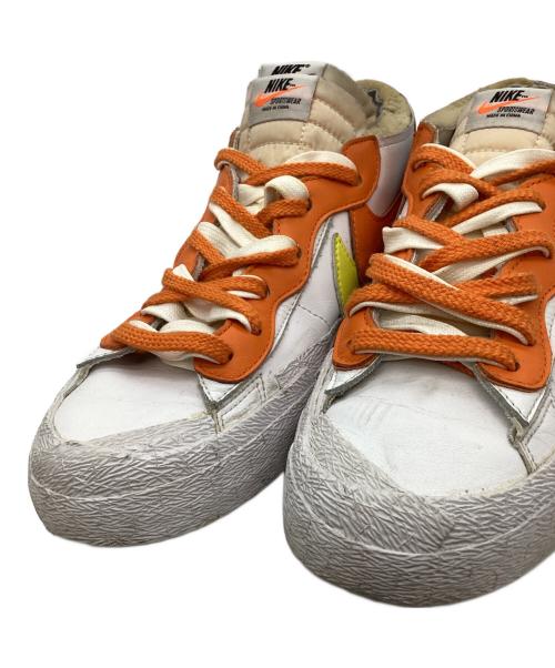 NIKE（ナイキ）NIKE (ナイキ) sacai (サカイ) NIKE　sacai　NIKE BLAZER LOW　ローカットスニーカー ホワイト×オレンジ サイズ:27ｃｍの古着・服飾アイテム
