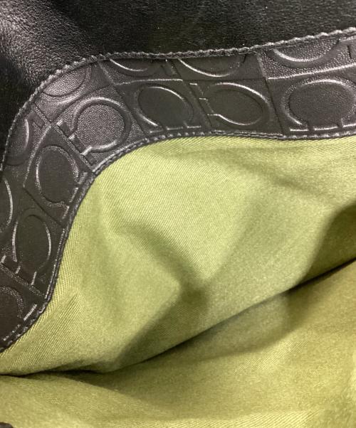 Salvatore Ferragamo（サルヴァトーレ フェラガモ）Salvatore Ferragamo (サルヴァトーレ フェラガモ) Salvatore Ferragamo　ガンチーニ　ショルダーバッグ ブラックの古着・服飾アイテム