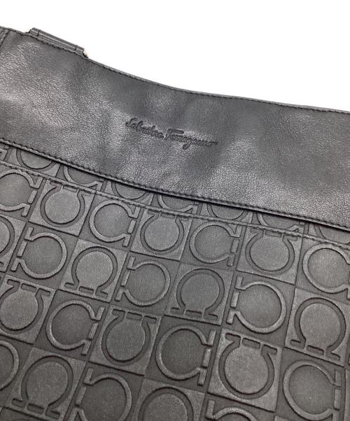 Salvatore Ferragamo（サルヴァトーレ フェラガモ）Salvatore Ferragamo (サルヴァトーレ フェラガモ) Salvatore Ferragamo　ガンチーニ　ショルダーバッグ ブラックの古着・服飾アイテム