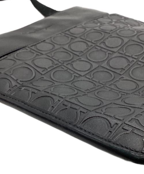 Salvatore Ferragamo（サルヴァトーレ フェラガモ）Salvatore Ferragamo (サルヴァトーレ フェラガモ) Salvatore Ferragamo　ガンチーニ　ショルダーバッグ ブラックの古着・服飾アイテム