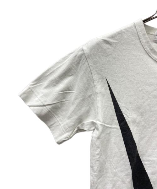 PLAY COMME des GARCONS（プレイコムデギャルソン）PLAY COMME des GARCONS (プレイコムデギャルソン) NIKE (ナイキ) 半袖カットソー ホワイト サイズ:Sの古着・服飾アイテム