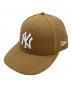 New Era（ニューエラ）の古着「New Era　ヤンキース　キャップ」｜ベージュ