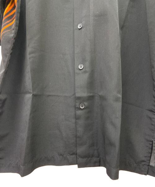 HARLEY-DAVIDSON（ハーレーダビッドソン）HARLEY-DAVIDSON (ハーレーダビッドソン) 半袖シャツ ブラック×オレンジ サイズ:Ｓの古着・服飾アイテム