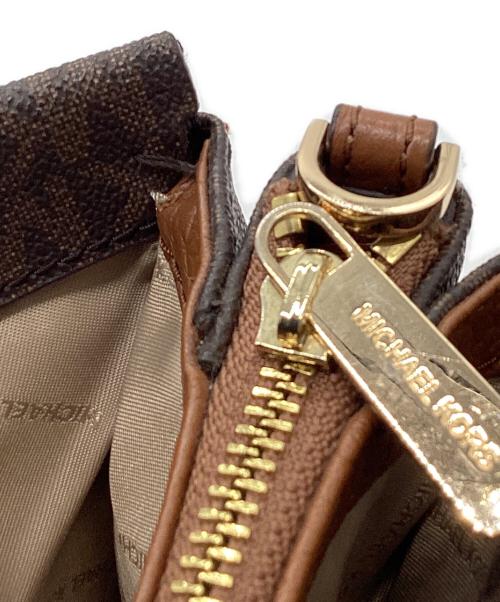 MICHAEL KORS（マイケル・コース）MICHAEL KORS (マイケル・コース) MICHAEL KORS　クロスボディバッグ ブラウンの古着・服飾アイテム