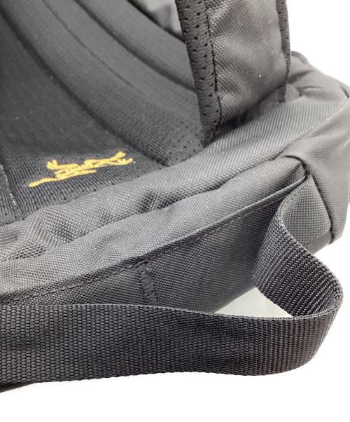 ARC'TERYX（アークテリクス）ARC'TERYX (アークテリクス) ARC'TERYX　Mantis 26 Backpack　リュック ブラック×ゴールドの古着・服飾アイテム